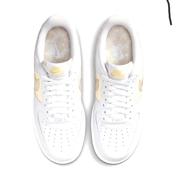Nike Shoes - Womens nike air force 1 '07 SE Woven floral white